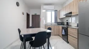 Spacious 1BR home with comfortable bed with WIFI & AC - Image 3