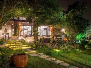 One house - Image 5