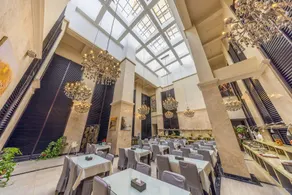 Crystal Garden Hotel (Tianshui Ancient City Fuxi Temple) - Image 3