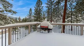 Family-friendly home with mountain views pool table fireplace & spacious deck - Image 5
