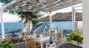 Captain's House Hotel Suites & Apartments - Image 4