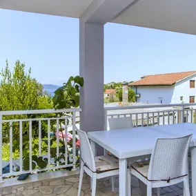 Apartamentos Vesela - Apartamento de un dormitorio con balcón y vistas al mar - Image 2