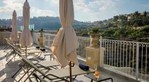 Cesca's Boutique Hotel - Image 4