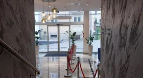 Hotel Arcade - Image 3