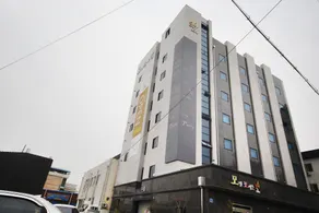 Iksan 4 Seasons Hotel - Image 5