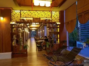 Yufeng Guangjulou Hotel - Image 2