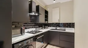 Apartment in Altrincham Centre - Image 2