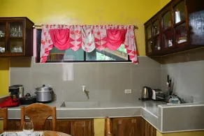 Charming 2-Bedroom Home - Image 5