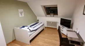 M&D ISKA VERMIETUNG w1 - Image 1