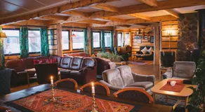 Mary-Ann's Polarrigg - Image 3