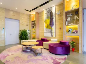 Lavande Hotel Beijing Capital Airport Crab Island - Image 3