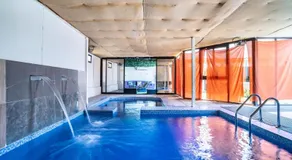 Farm stay 3 majlis Heated Pool 4BR 10 extra mattress - Image 3