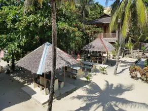 Villa Bienvenida Beach Resort - Image 2
