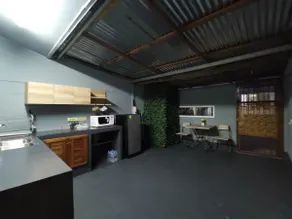 Aim Houze - Image 3