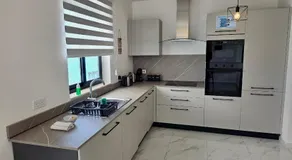 Coastline, Lovely Seafront Apartment - Image 3