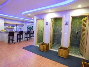 The City Hotel - Image 5