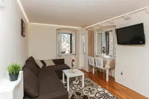 Old Town Princess Apartments - Image 4