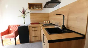 Apartmani Varos & Restaurant - Image 2