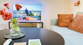 Scandinavian Apartment Hotel - Lunden 1 - Central 3 bedroom apartment on two floors - Image 2