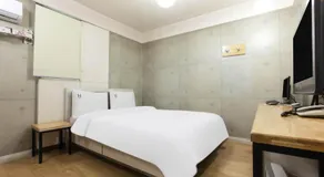 Hue Motel - Image 2