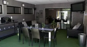 A Contempo Guesthouse - Image 5
