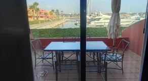 Luxury Apartment, Marina, Beach & Pool - Image 3