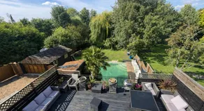 MEDWAY VIEW LUXE HOUSE in Maidstone City Centre with Parking - Image 3