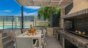 Lea Villa - Brand New Modern Villa - Image 5