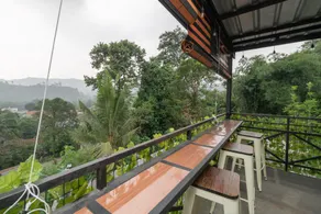 RedDoorz Plus near Jungeland Sentul - Image 2