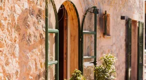 Villa renovada vista al mar y piscina climatizada - Image 5
