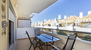 Ocean Breeze Apartment - Image 3