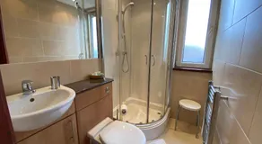 The Royal Crown Guest House - Image 3