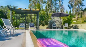 Spacious 4-Bedroom Villa with Private Pool and Stunning Sunset Views, 3 Minutes from the Beach - Image 3