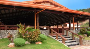 SEA SPRING RESORT - Image 4