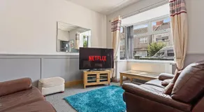 Grimsby Retreat - Spacious 3BR House - 15 Percent Off Monthly - Image 2