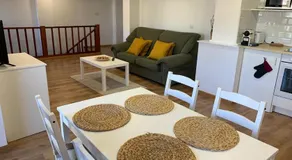 Apartamento con vistas al río - Image 4