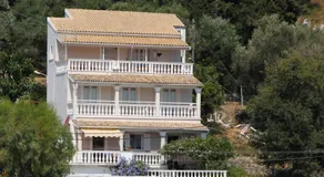Kassiopi Seafront Elegant Apartments - Image 5