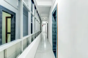 OYO 48395 Hotel Yashodhan Lodging - Image 2