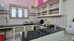 Rajeswari home stay 1bhk Ac - Image 3