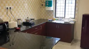 FAMILY FRIENDLY STUDIO APARTMENT - Image 3