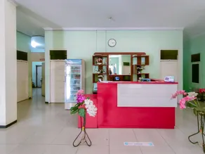 Djati Homestay Redpartner near Gor Djarum Kudus - Image 3