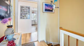 Boutique-Wohnung mit Balkon - Image 3