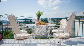 Joan Serenity Apartment - Image 4