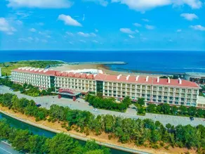 Moon Bay Seascape Hotel - Image 2