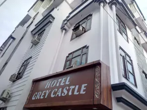 Hotel Grey Castle - Image 1