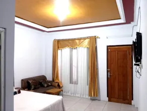 Villa Cahaya 3 Guci Mitra RedDoorz - Image 2