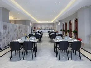 Vienna Hotel Henan Luoshan Lingshan Avenue - Image 3