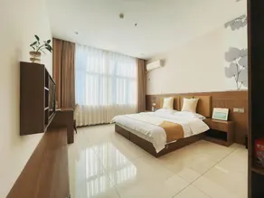 Zhengyang Hot Spring Business Hotel - Image 2