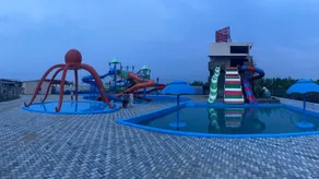 Vintage Retreat Resort - Image 2