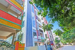 Hotel O N Grand Residency JNTU Bus Stop - Image 2